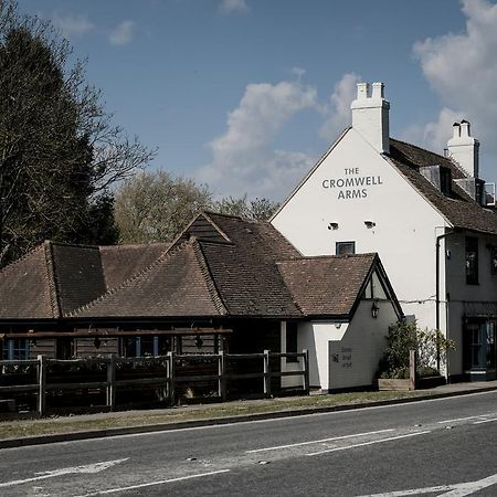 Cromwell Arms Country Pub With Rooms Romsey Exteriér fotografie
