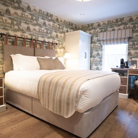 Cromwell Arms Country Pub With Rooms Romsey Exteriér fotografie