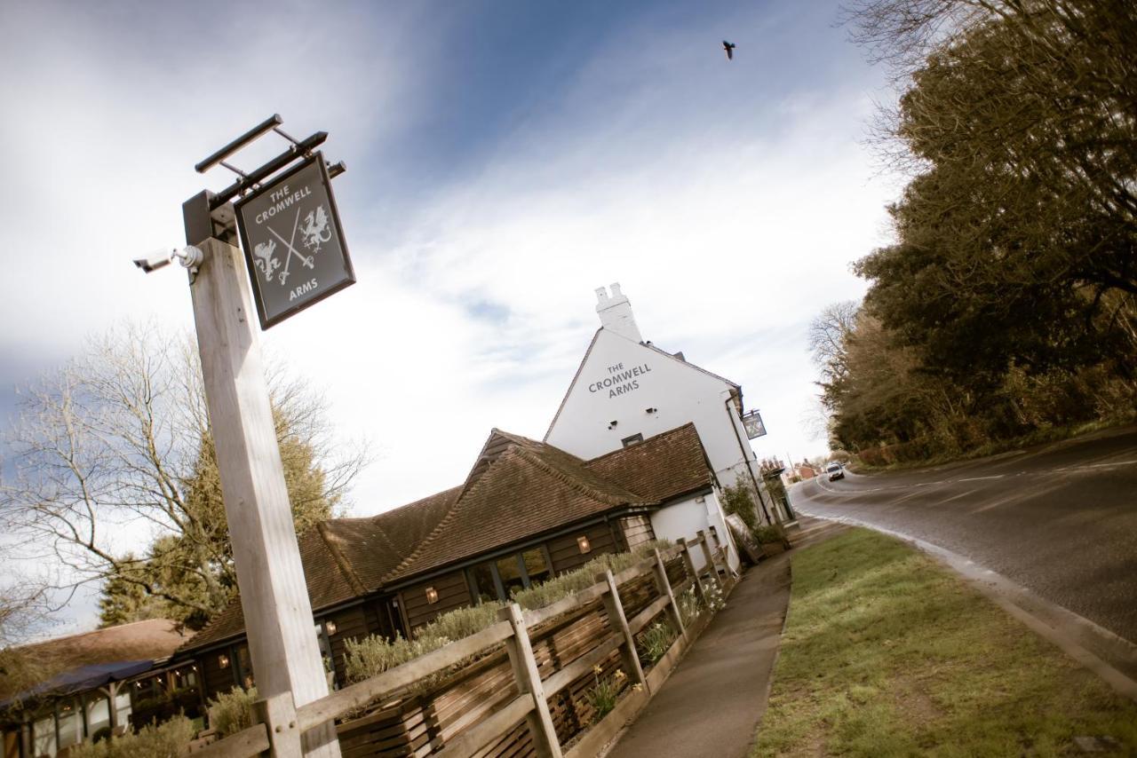 Cromwell Arms Country Pub With Rooms Romsey Exteriér fotografie
