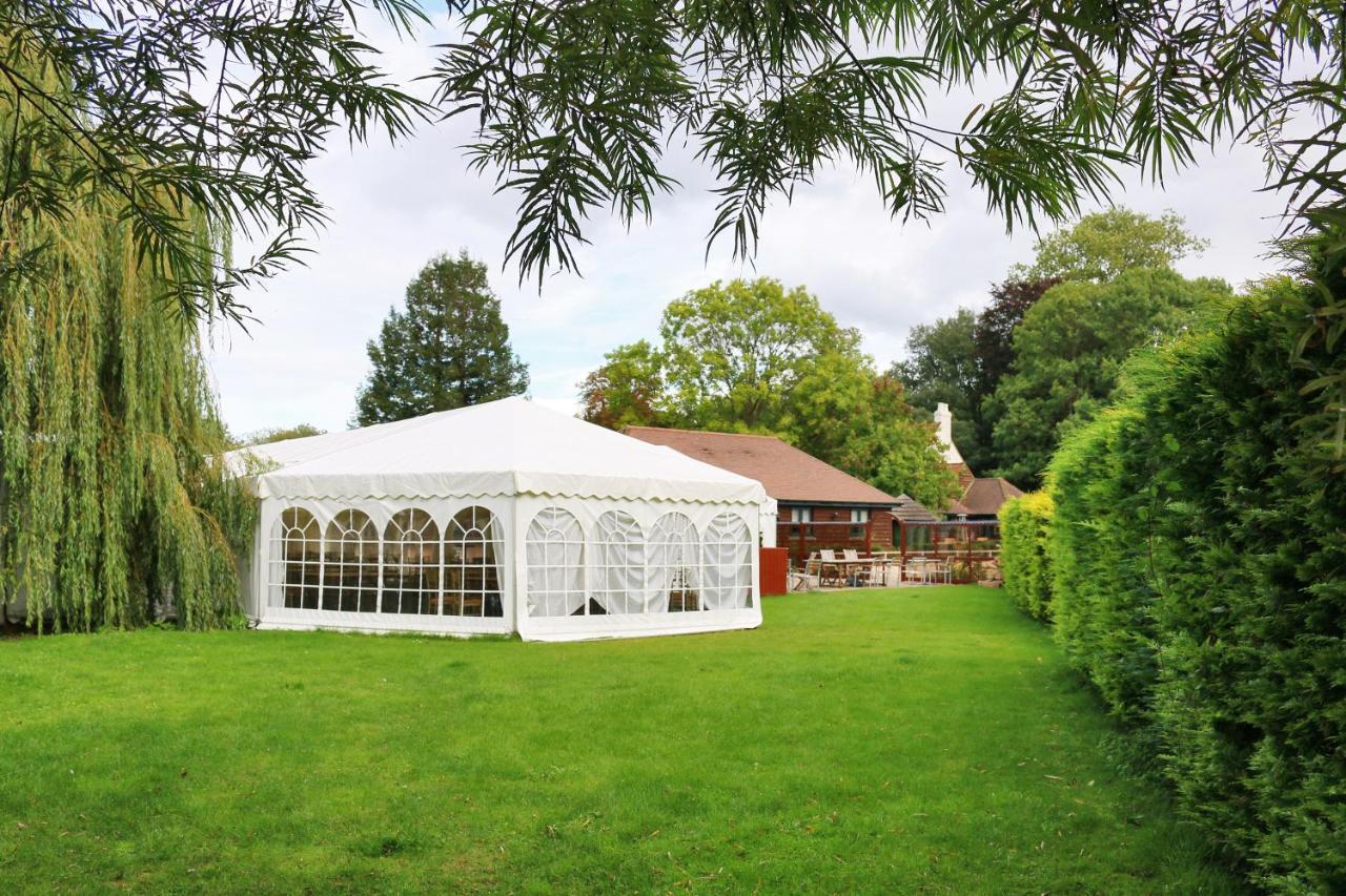 Cromwell Arms Country Pub With Rooms Romsey Exteriér fotografie