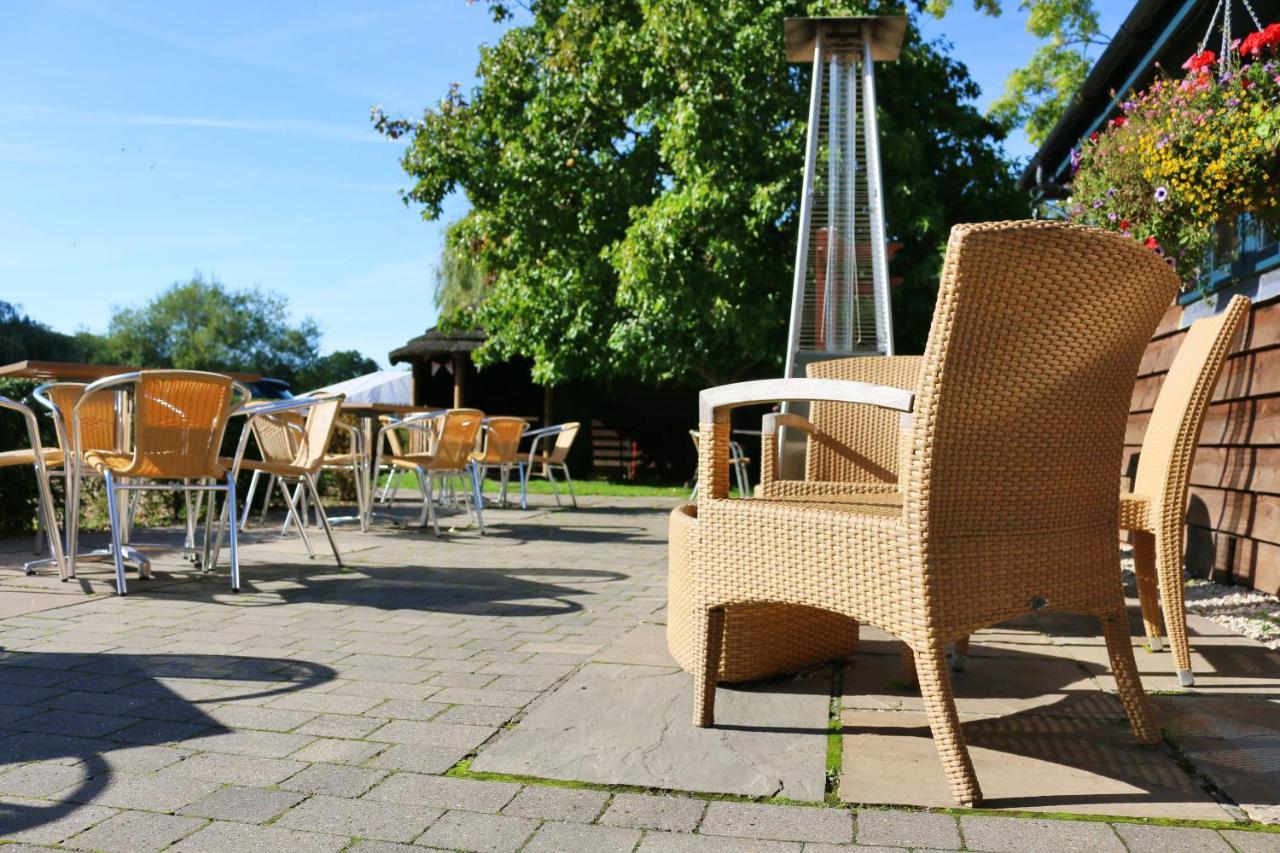 Cromwell Arms Country Pub With Rooms Romsey Exteriér fotografie